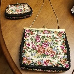 Small vintage purse with coin bag